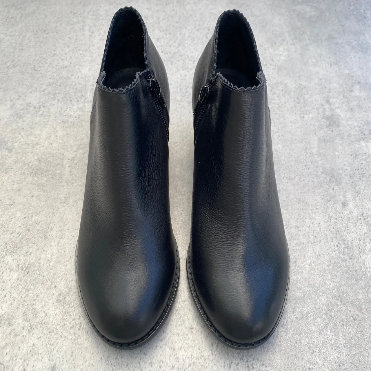 DJ Sharon BNH - ONLINE ONLY, Size 42