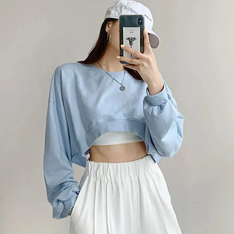Elevate Everyday Comfort: Pure Color Round Neck Crop Sweatshirt - Your Stylish Companion in Cozy Moments! 💙👕