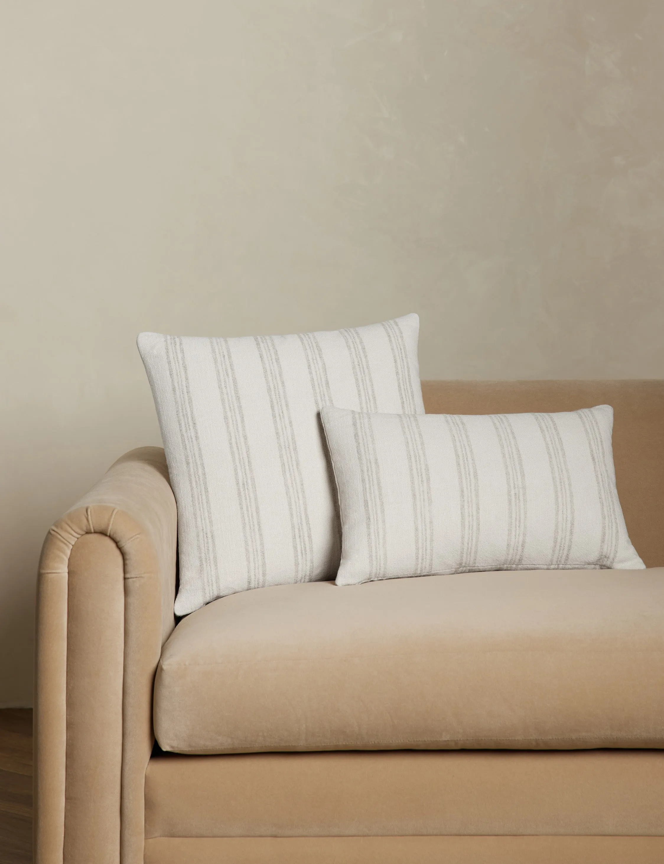 Lan Pillow