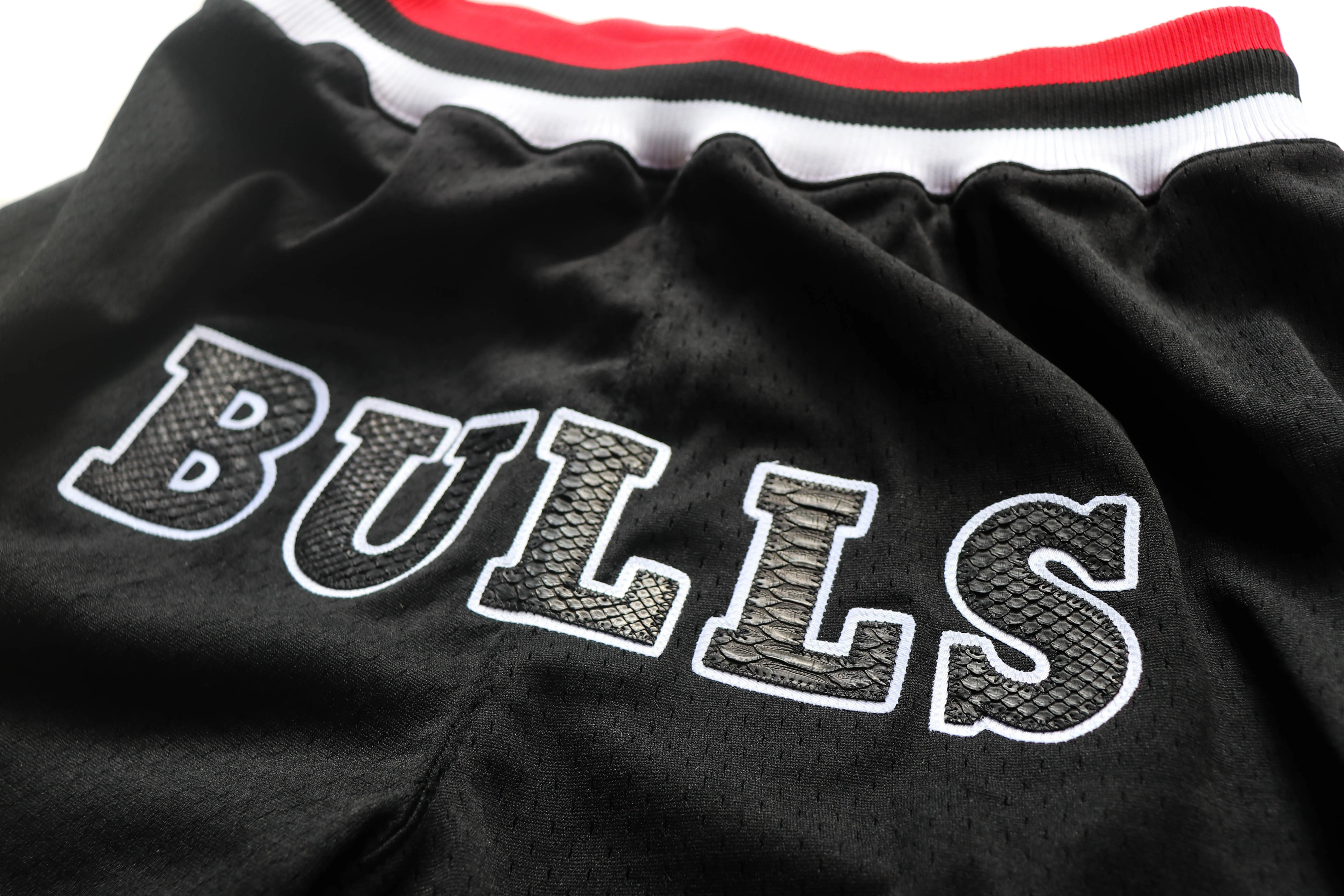 Mitchell & Ness Chicago Bulls 1997-1998 "BULLS" Python Shorts