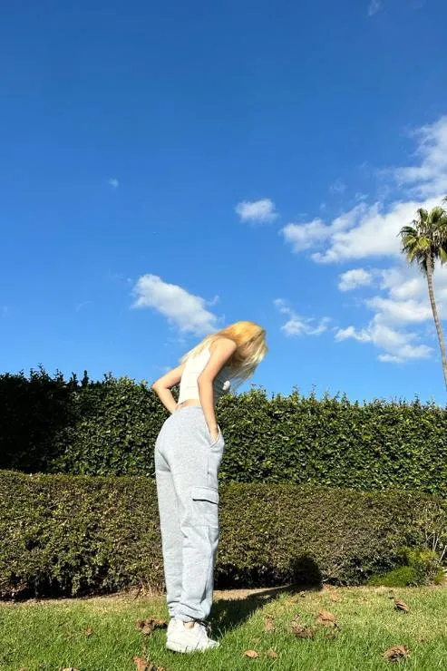 Side Pocket Drawstring Waist Sweatpants